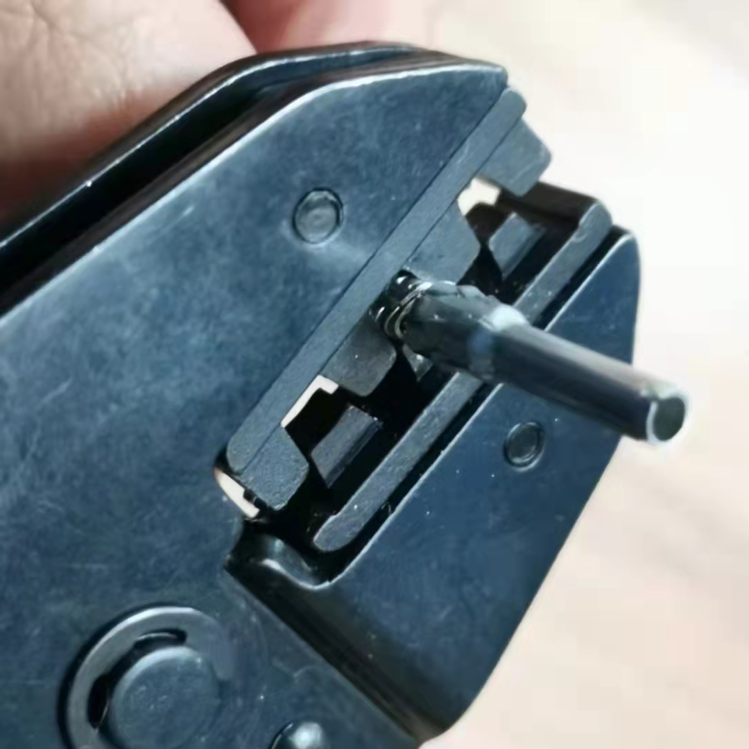 Fotovoltaik elektrik enerjisi istehsal sistemlərinin DC tərəfində yanğın qəzalarının səbəblərinin təhlili